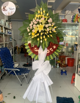 hoa viếng 1tầng cúc nâu