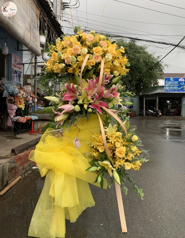 lẵng hoa khai trương 3 tầng 