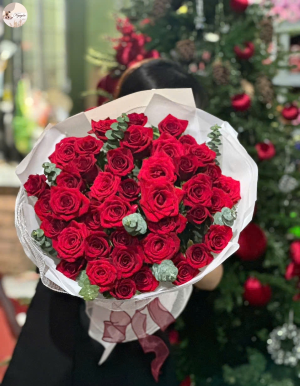 LỜI THÌ THẦM CỦA TÌNH YÊU